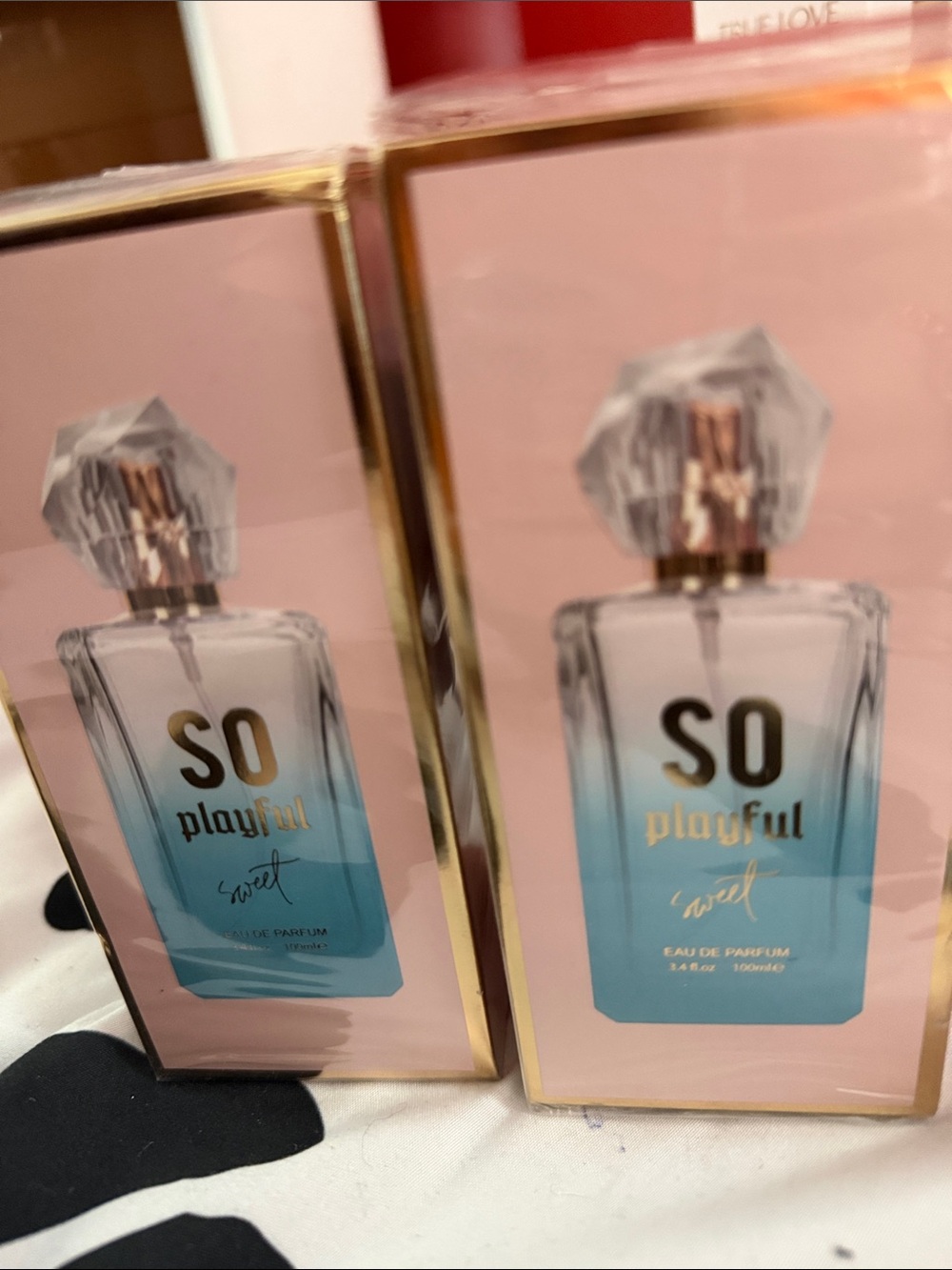 SO Playful Sweet Cherry Pepper Floral Scent, New